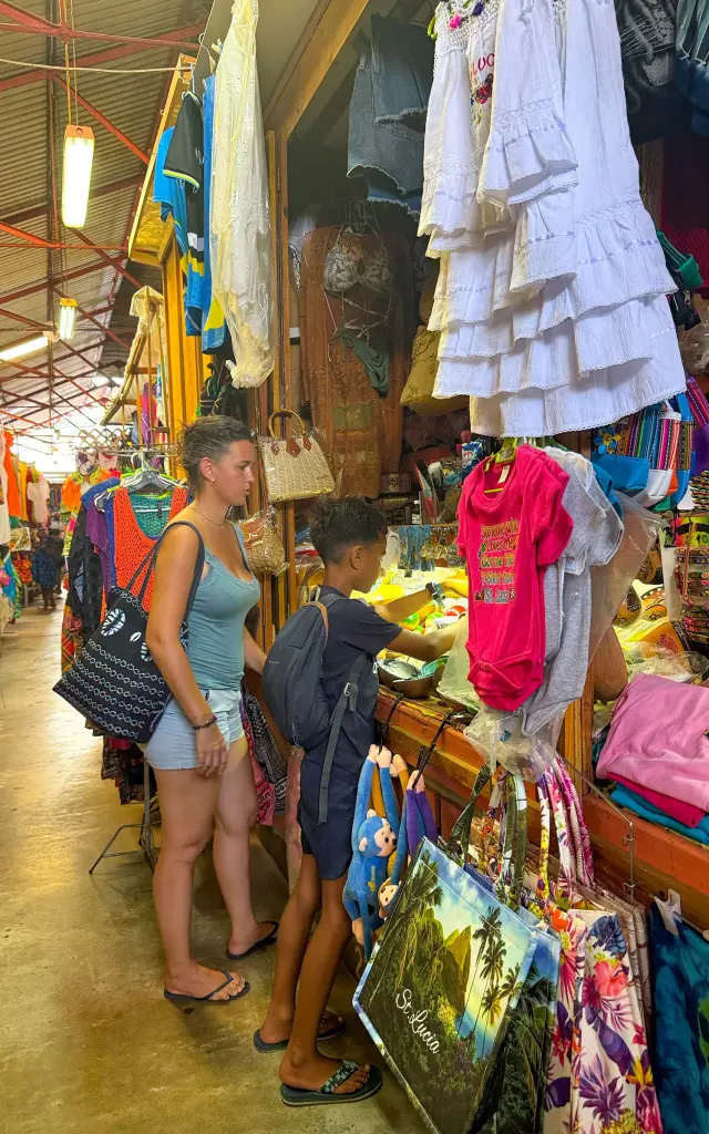 Marché Sainte-Lucie