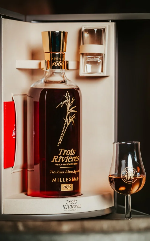 Baccarat 1975 Rhum Trois-Rivières Sainte-Luce Martinique