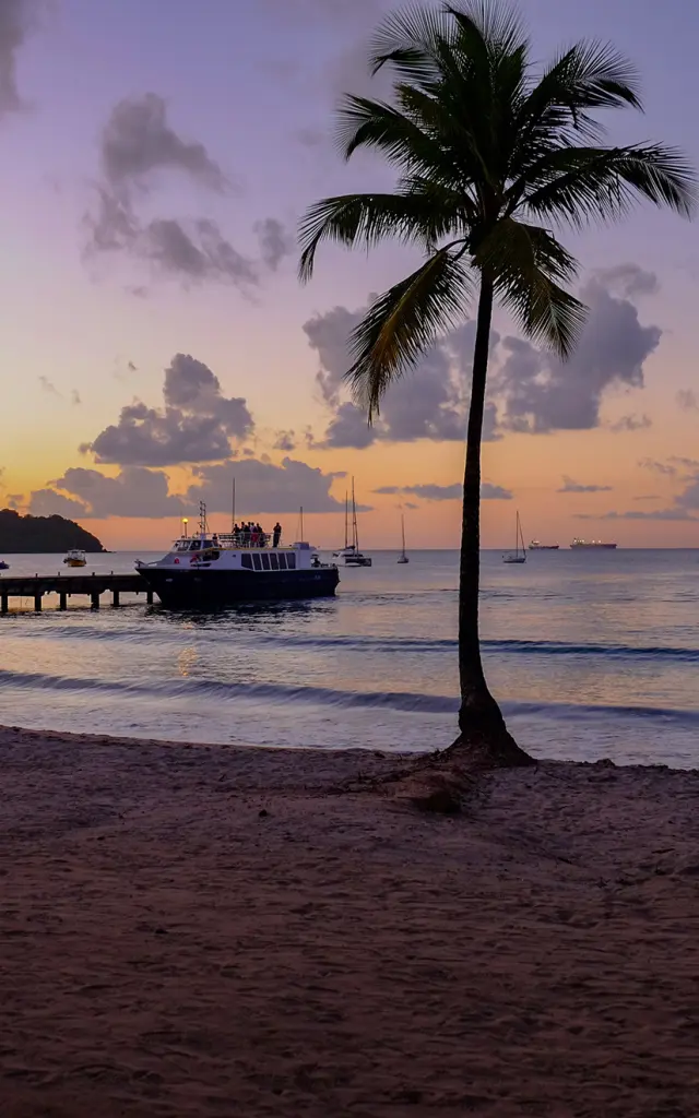 Coucher de soleil Plage de l'Anse à l’Âne Trois-îlets Martinique
