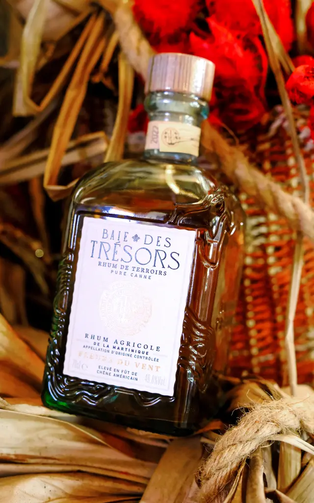 Rhum Fleur du Vent ambré parcellaire AOC Baie des Trésors Trinité Martinique
