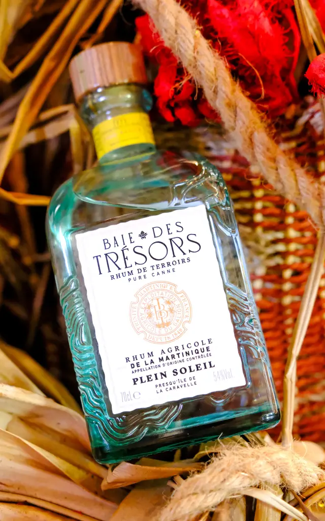 Tonneau de rhum Baie des Trésors Trinité Martinique stockage traditionnel