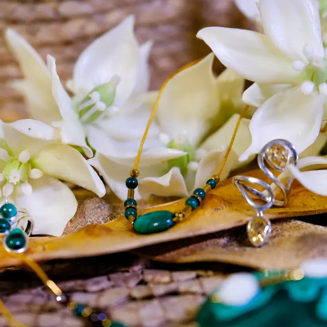 Bijoux avec de la Malachite Bijonat Trois-îlets Martinique