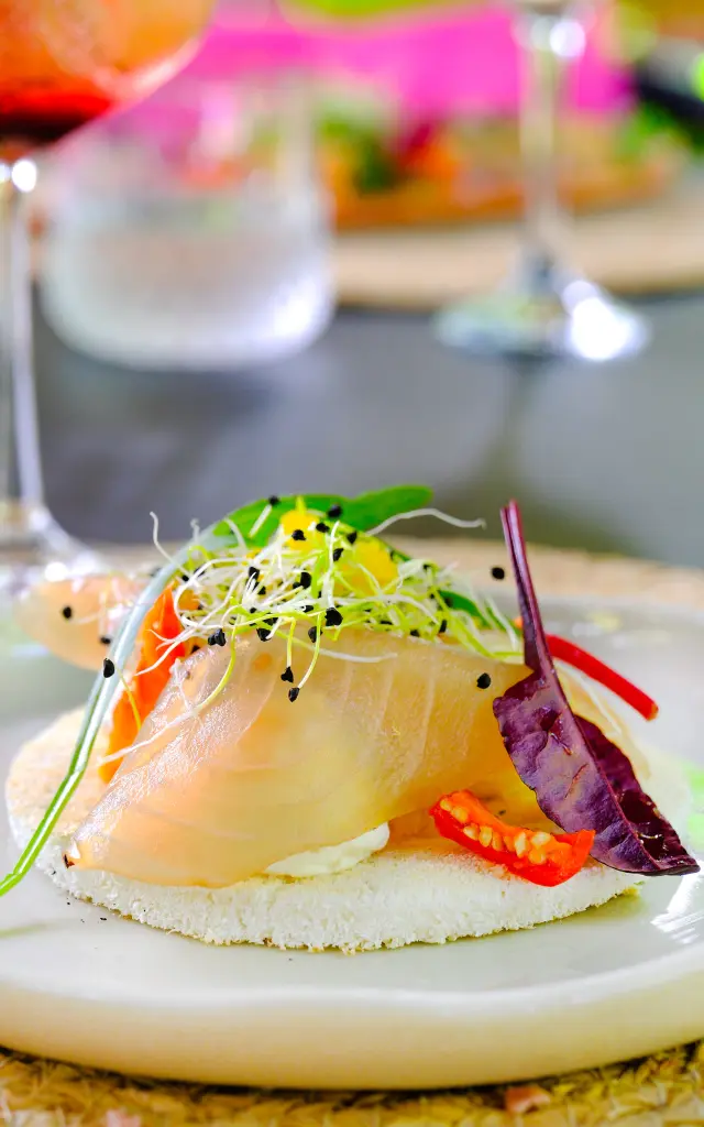 Kassav au marlin fumé Restaurant Le Jardin des envies Trois-îlets Martinique