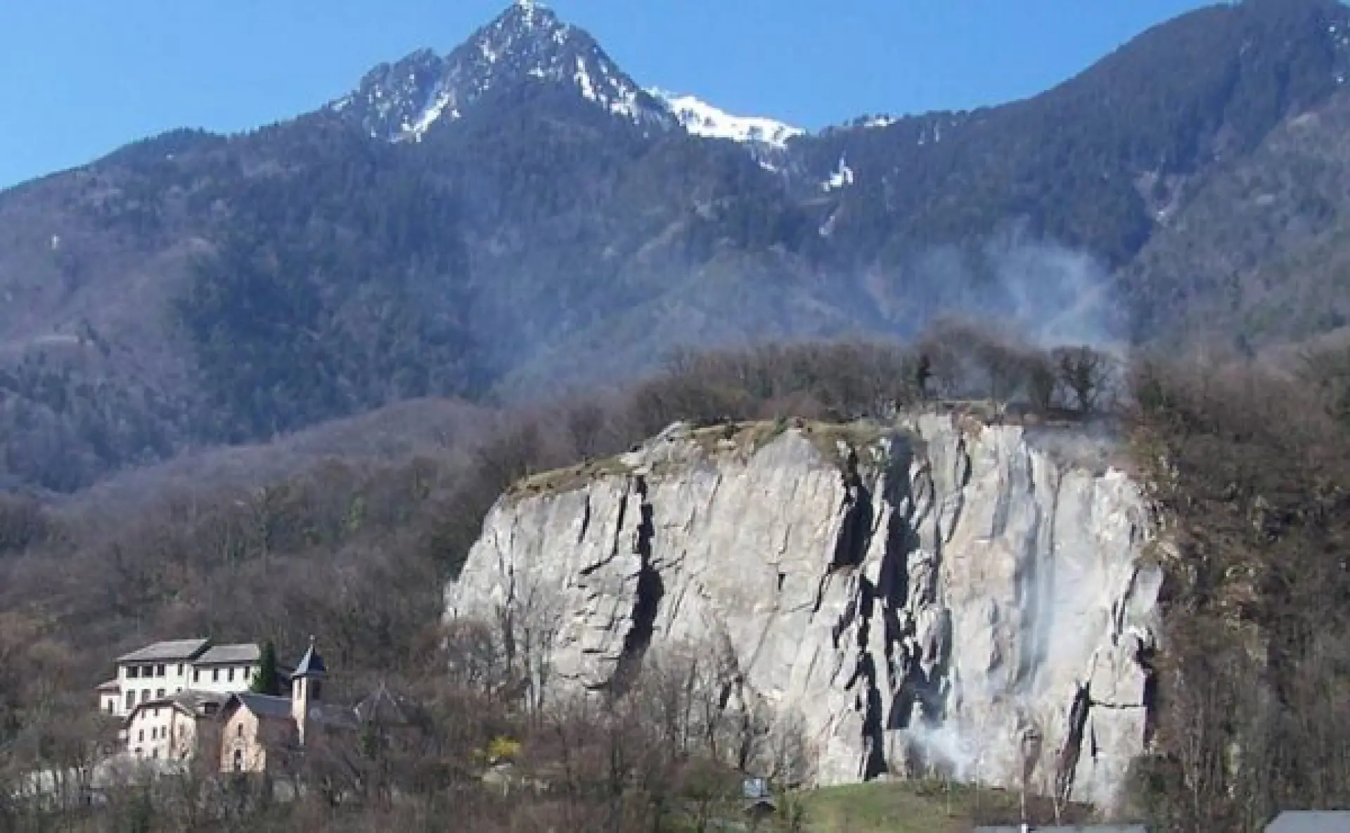 Falaise Escalade De Saint Leger