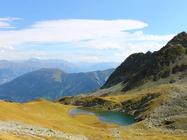 Lac des Balmettes St Colomban des Villards