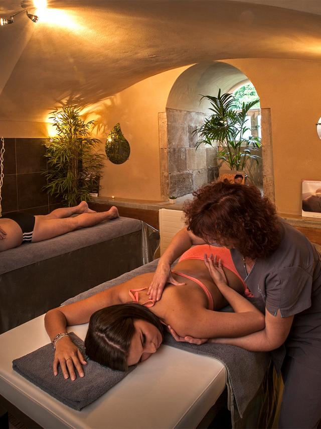 Thermes Bagnols Bains@b.calendini 1