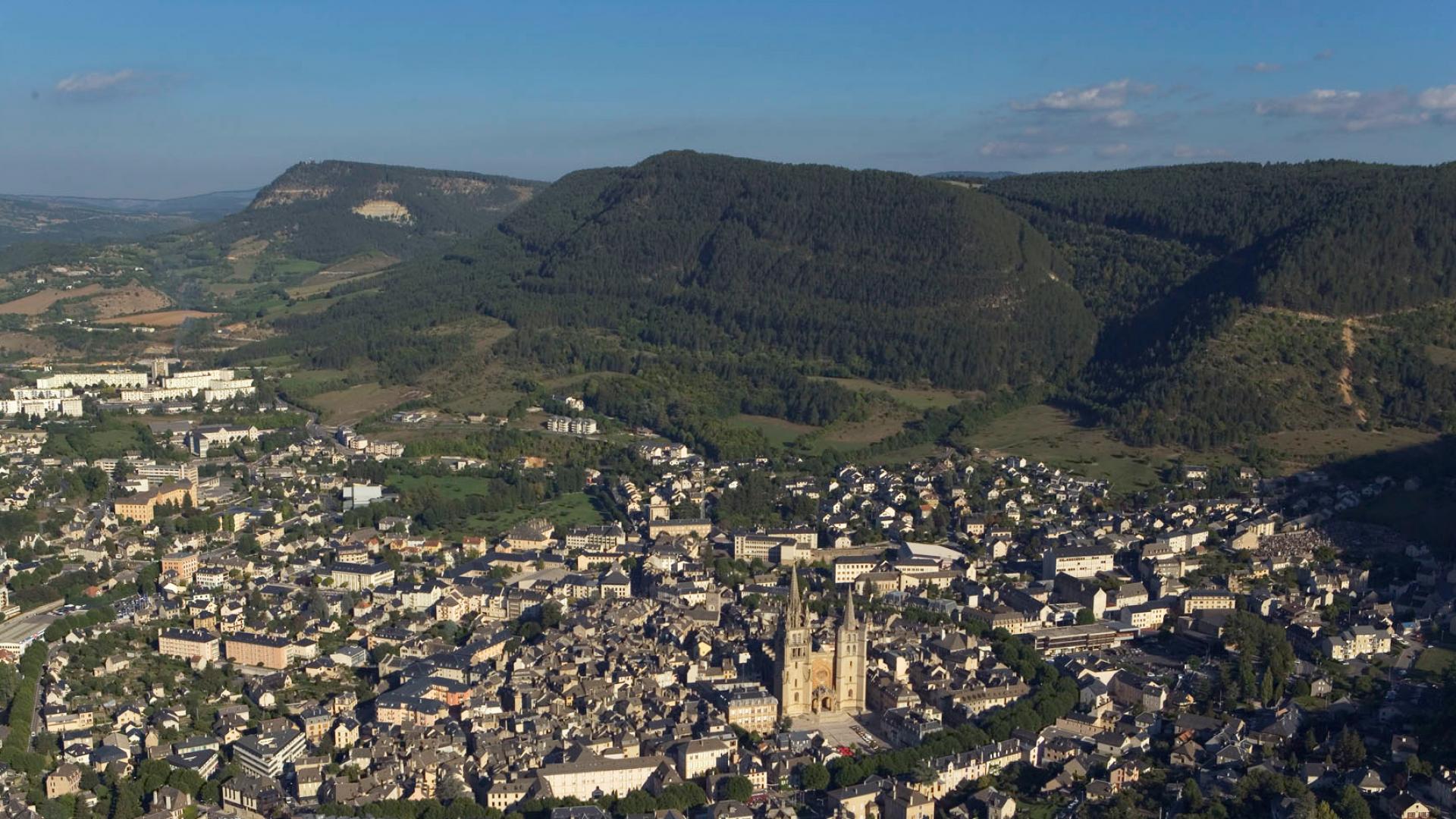 la-f-te-du-livre-de-la-lecture-mende-ateliers-spectacles-un