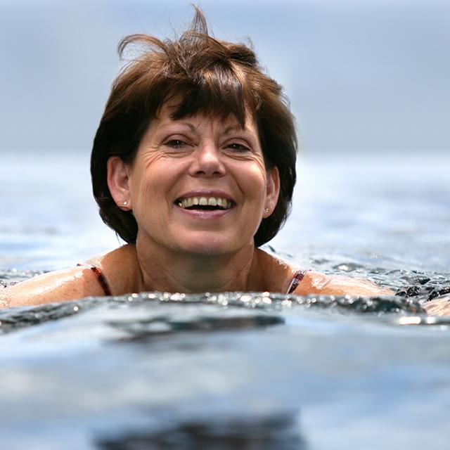 PBien-être & thermalisme. Natation dans la piscine