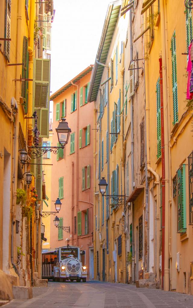 Menton Vieille Ville Petit Train