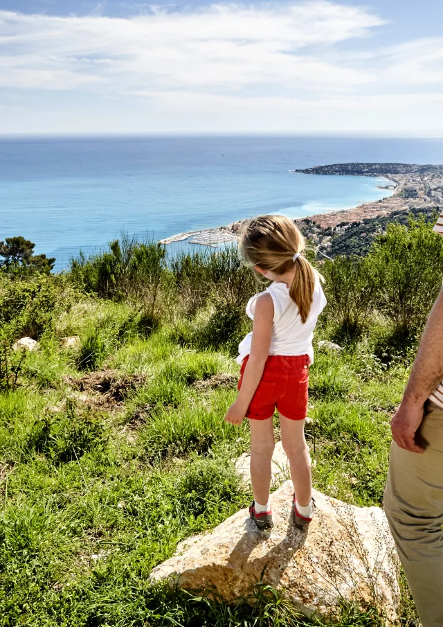 Randonnee Panorama Sur Menton En Famille