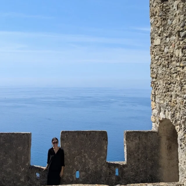 Sur Les Rempart Du Chateau De Roquebrune @instagram Sibleyslade