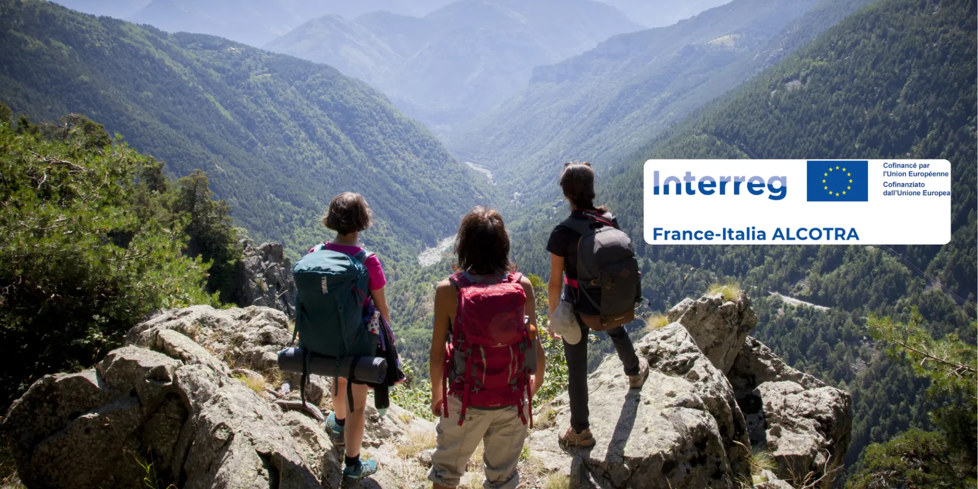Rivieralp 3 Randonneurs Et Logo