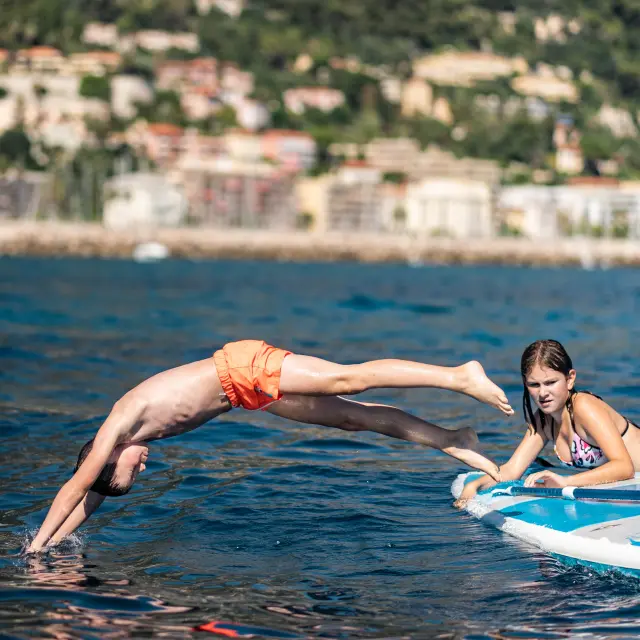 Baignade Au Large De Menton Pango Visual