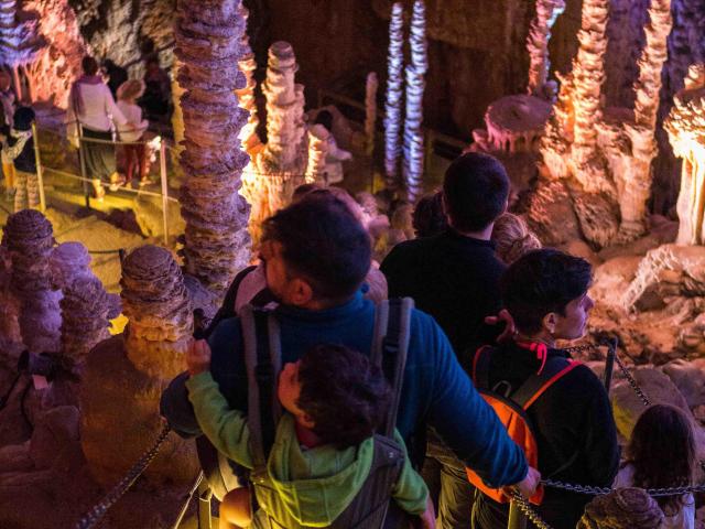 Aven Armand Sitios de visita Cuevas alrededor de Millau 10