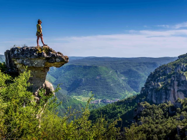 Wandelen in de lucht Troglodietendorpen Avontuur 1 Gorges Du Tarn Laetitia Raisin Robert