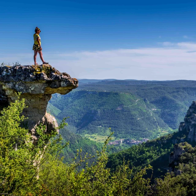 Wandelen in de lucht Troglodietendorpen Avontuur 1 Gorges Du Tarn Laetitia Raisin Robert