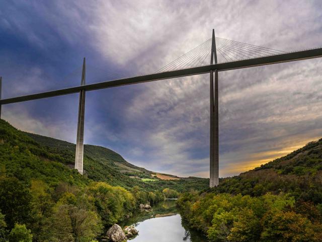 Viaduct van Millau gezien vanaf de Blauwe Brug 001 2022alexandre Humbert