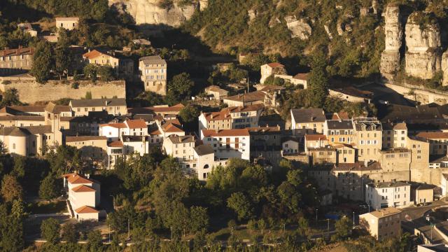 Vista aérea de Roquefort Sur Soulzon 5grands Sites Midi Pyenees