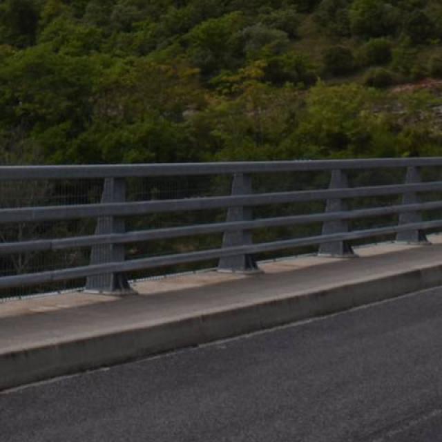 Moto Larzac3 Brug