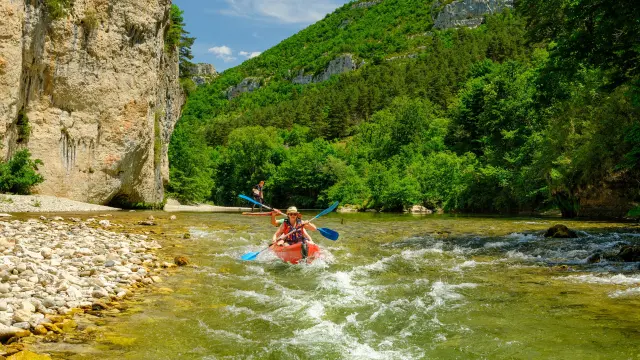 Canoe Gorges Du Tarn Copyright Remi Flament Pact Gdt Crtloccitanie 0037669 Md