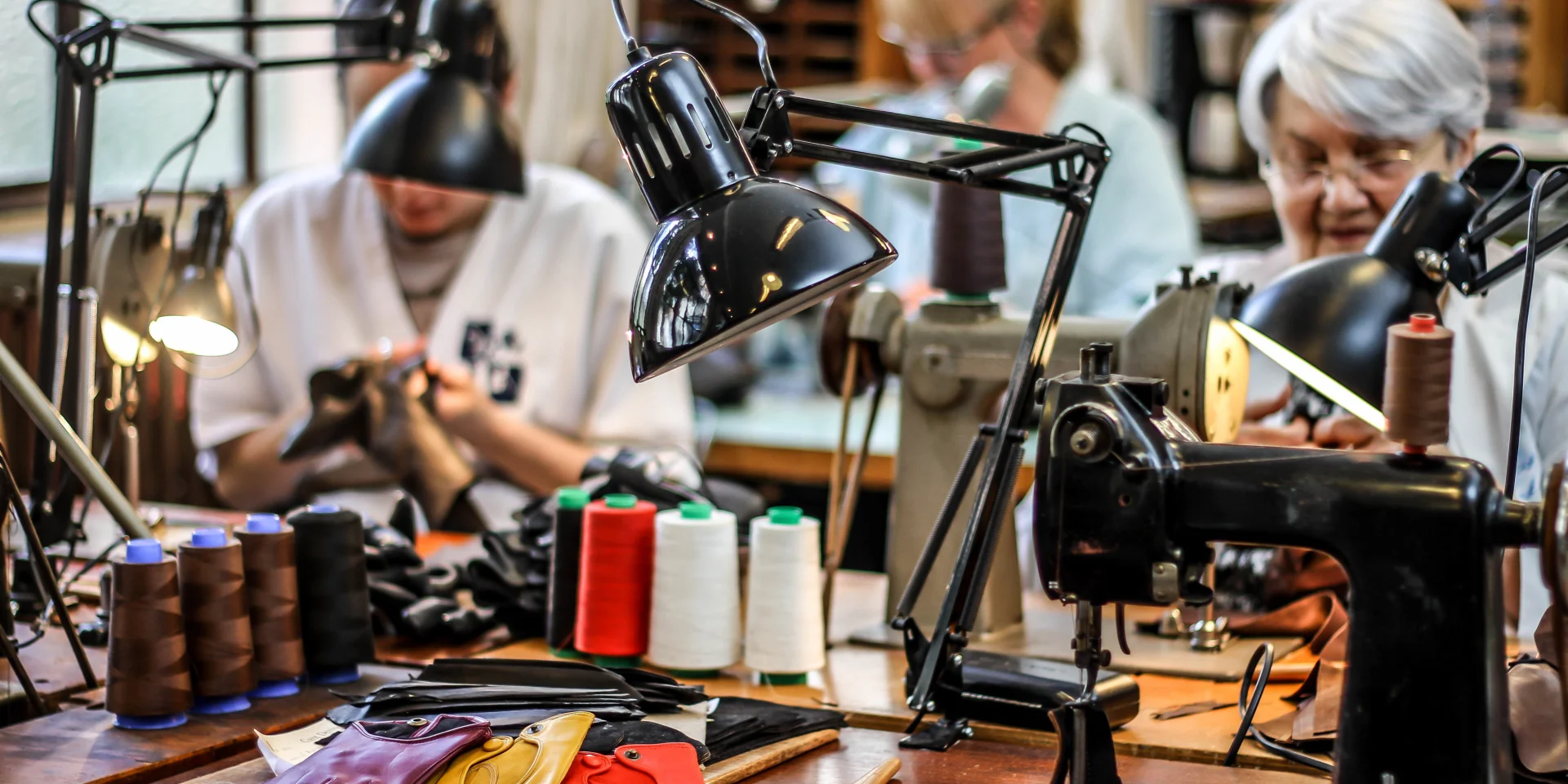 Ganterie Fabre Producteurs 43 Office De Tourisme Millau Credit Greg Alric