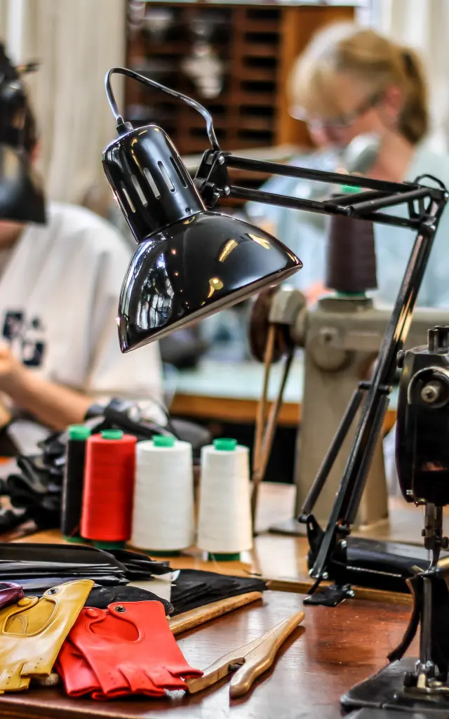 Ganterie Fabre Producteurs 43 Office De Tourisme Millau Credit Greg Alric