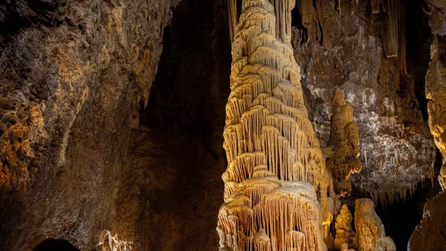 Grotte De Dargilan Copyright Remi Flament Pact Gdt Crtloccitanie 0037775 Md Min