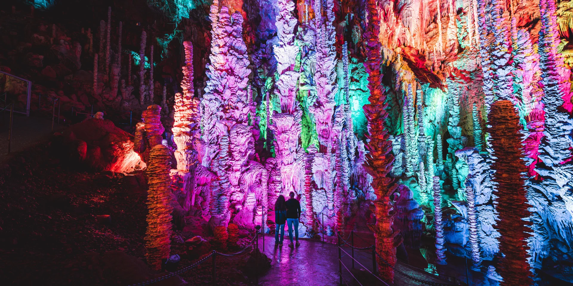 Aven Armand Lezbroz Crtloccitanie 0038050 Hd Min