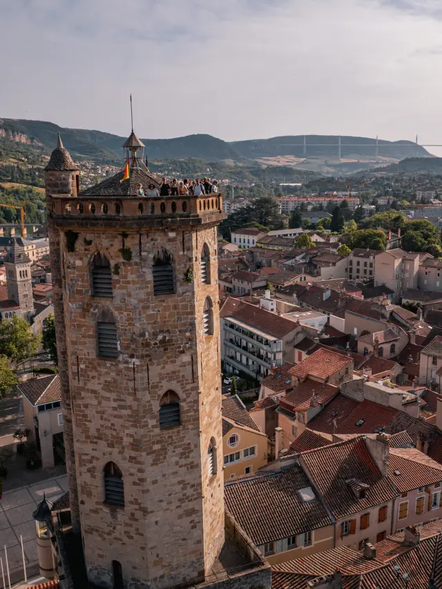 Beffroi Millau Ete Vdm Centre Ville Drone Md 2025 © Enzo Planes