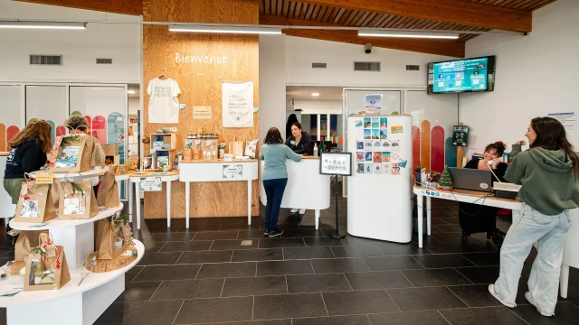Intérieur Accueil office de tourisme Mimizan