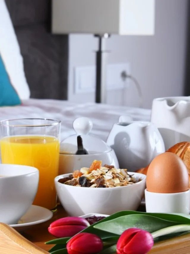 hotel breakfast