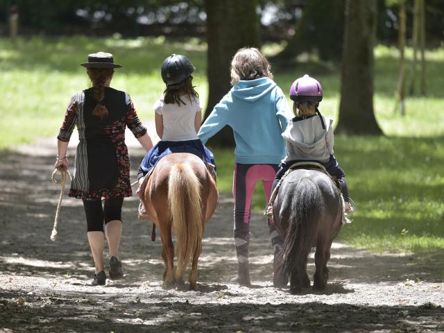 Balade Poney à la base de loisirs
