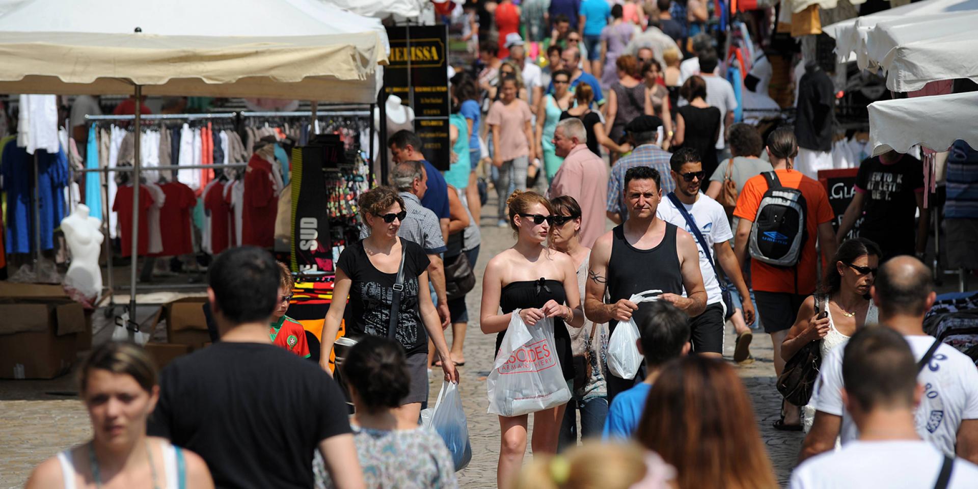 Braderie à Mont de Marsan