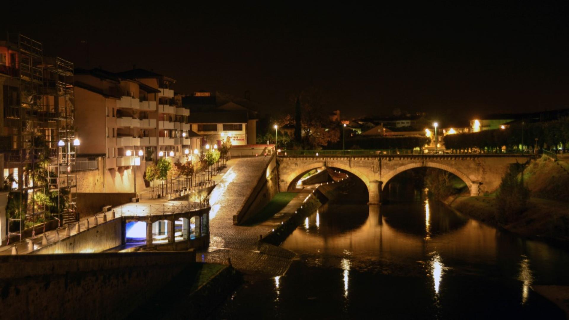 Thumbnail Vue Confluence De Nuit (4)