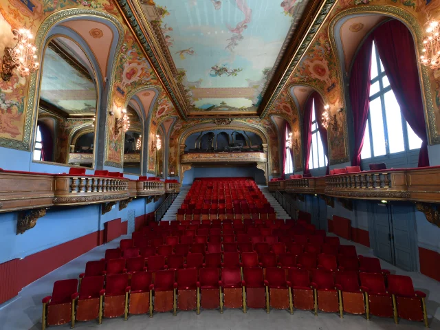 Opéra comédie