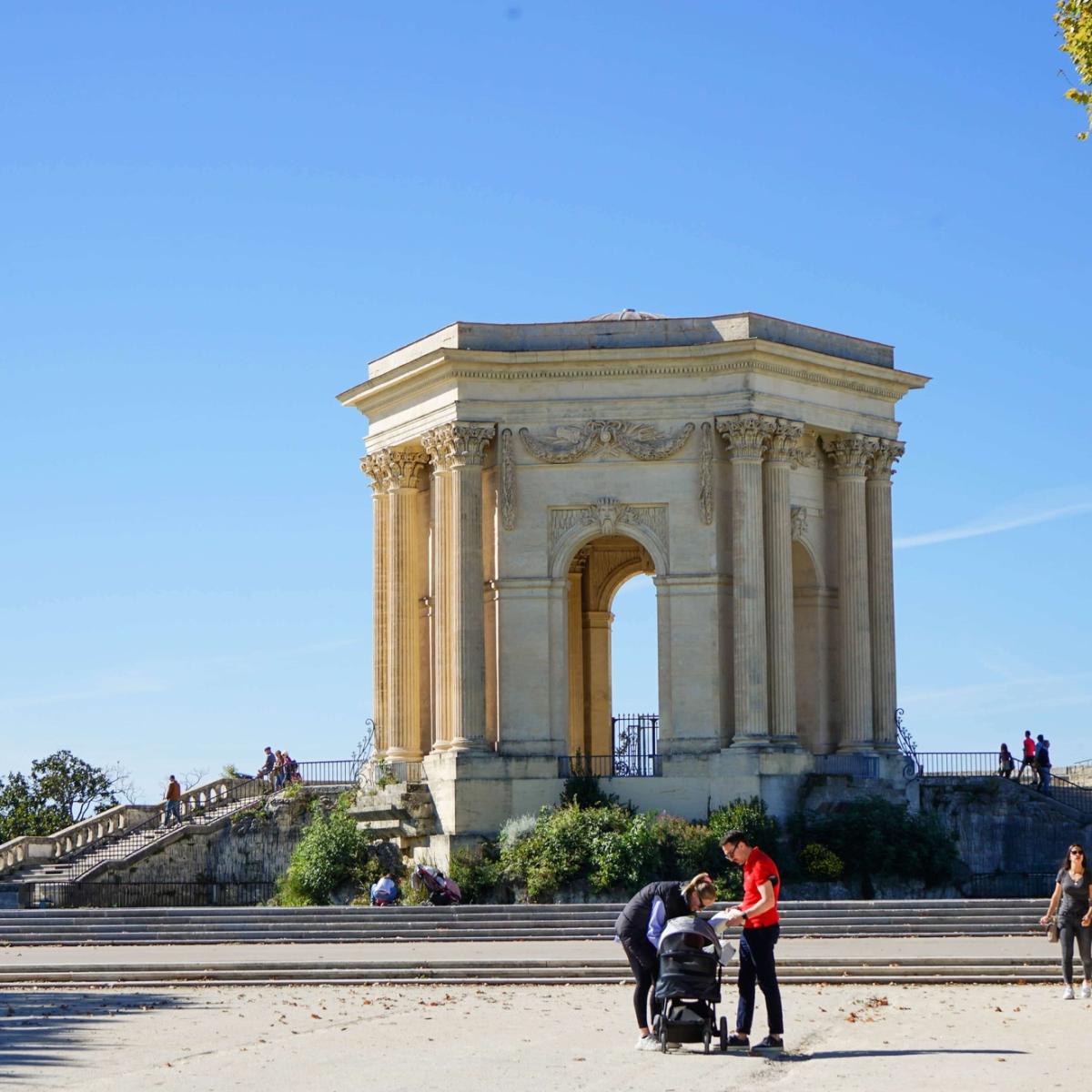the-place-royale-du-peyrou-montpellier-tourism