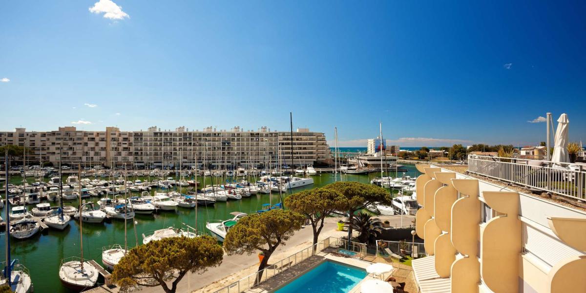 Seaside stay – swimming pool | Montpellier Tourism