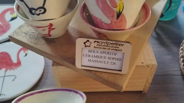 Bols Taureaux Et Flamants