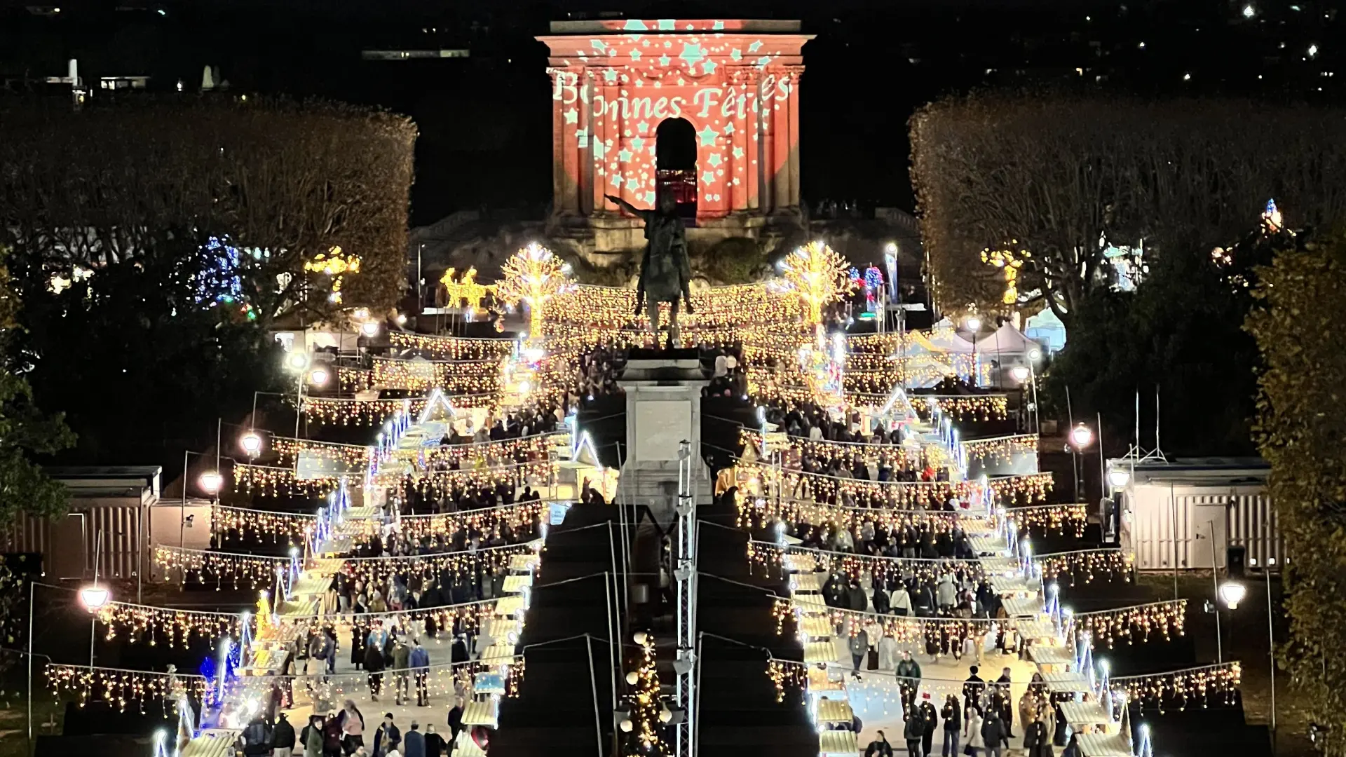 Marche De Noel Rotated