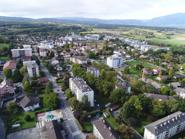 vue-arienne-saint-julien-mairie-saint-julien-en-genevois-4.jpg