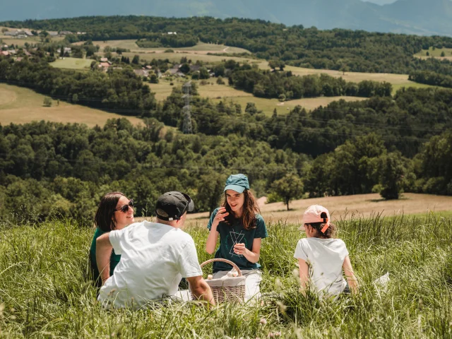 Film de destination - Jour 1 - Pique-nique - Plateau des Bornes - Été 2024