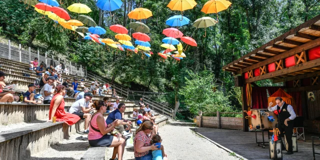 Vue sur le spectacle de magie du Grand Parc d'Andilly