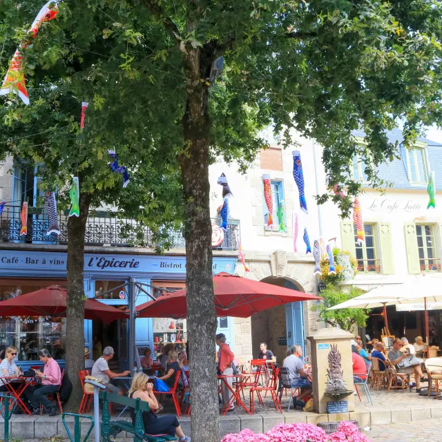 Place Aux Roues Auray Img 8333 Loic Kersuzan Morbihan Tourisme Validite 2033