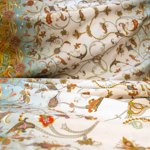 Etoffe de Noël 2025 - Perles du Rhin