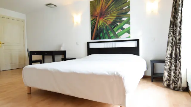 Residhotel Mulhouse Centre - chambre avec lit double