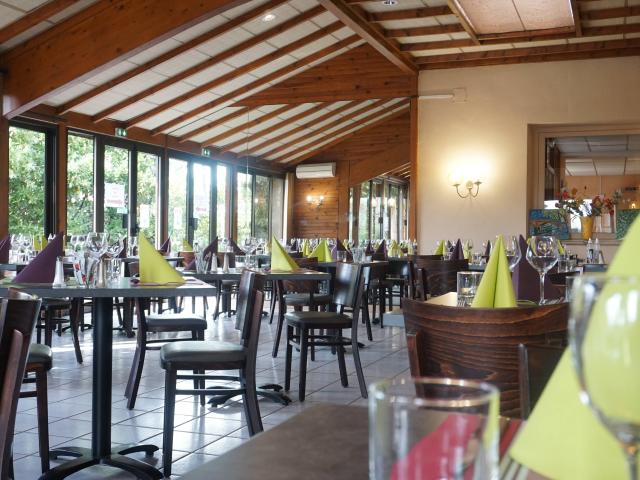 Hôtel Restaurant Régina à Ars-sur-Formans