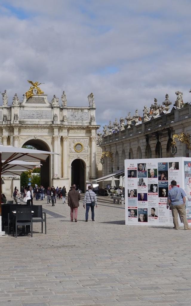 Livre sur la Place