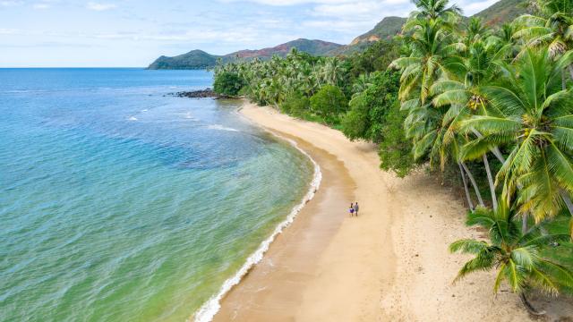 Plage de Moara à Thio