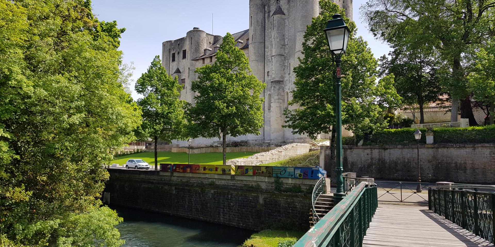 Donjon de Niort - Vu du Moulin du Roc