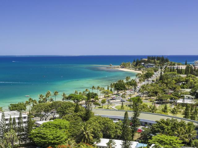 Vue sur la baie et la plage de l'Anse Vata depuis l'hôtel Hilton à Nouméa, capitale de la Nouvelle-Calédonie.